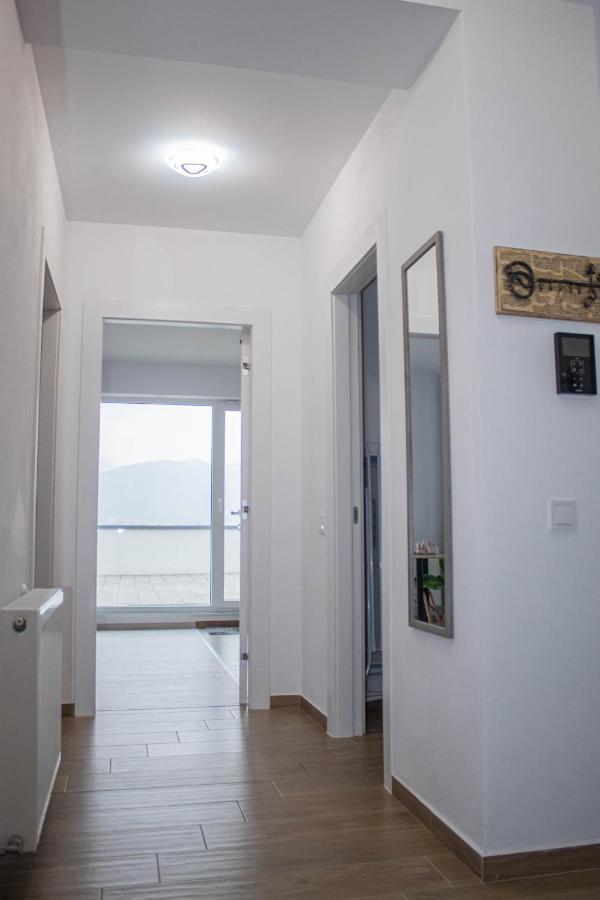 בראשוב Penthouse City View Infinity מראה חיצוני תמונה