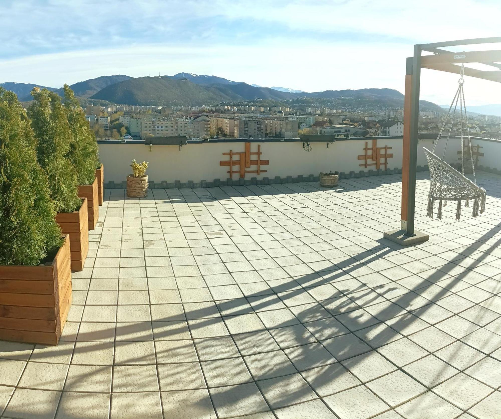בראשוב Penthouse City View Infinity מראה חיצוני תמונה